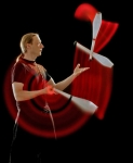 lichtjonglage-des-lichtkuenstlers